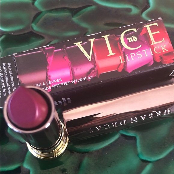 Urban Decay Sabotage Lipstick - Deep Purple - Picture 2 of 2
